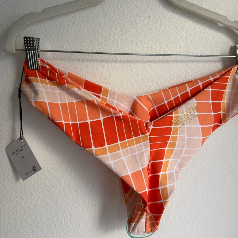 Skatie Geometric Bikini Bottom in Orange and Cream